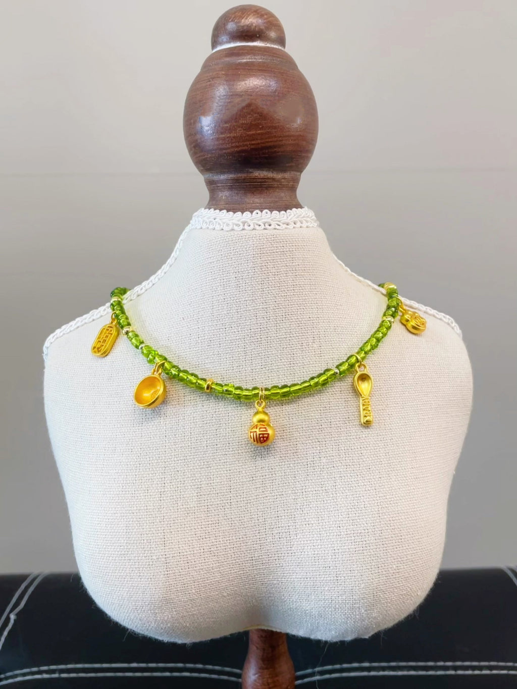 Chinese Style, Auspicious Color, Light Green, Pet Design
