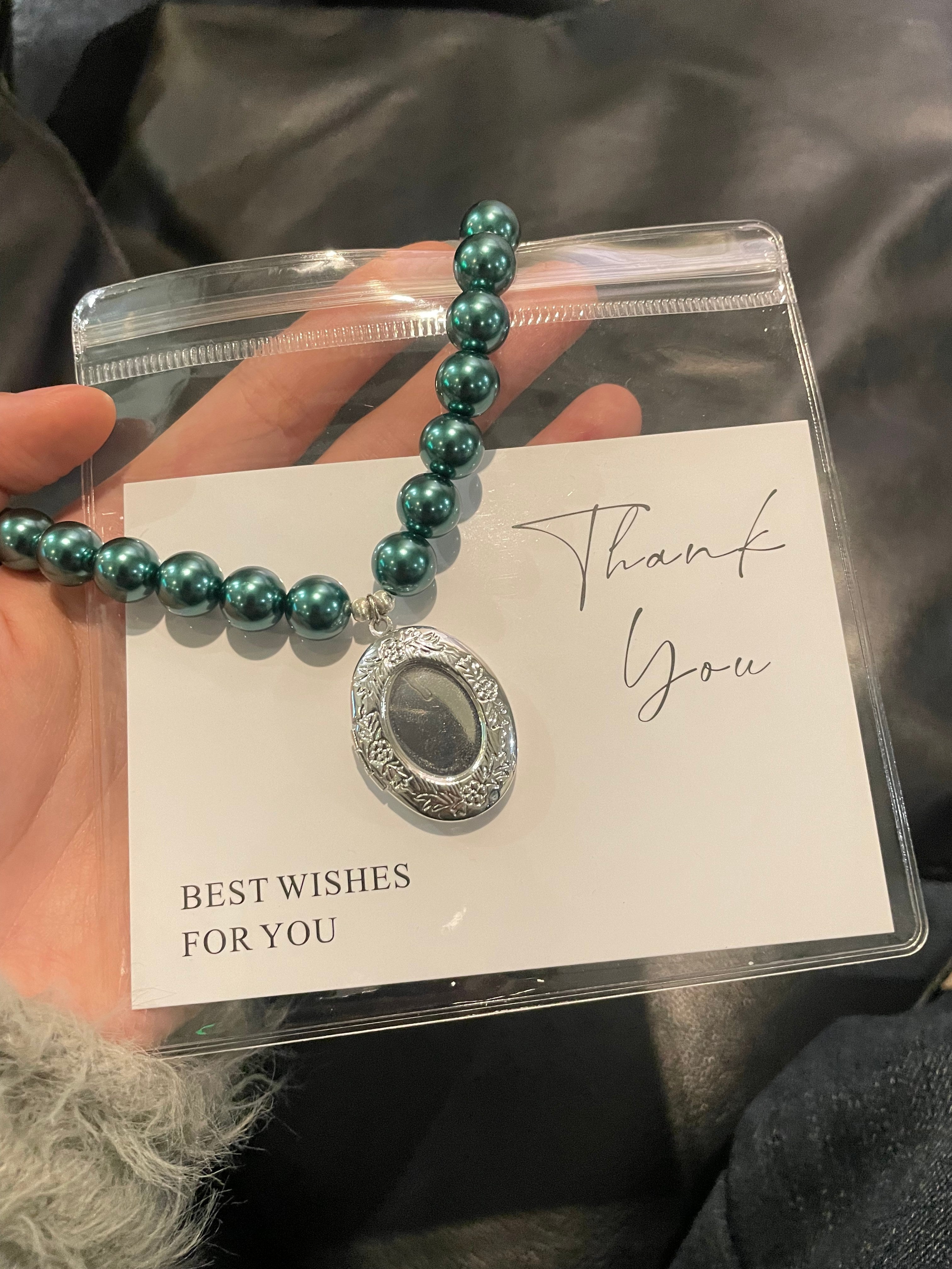 Dark Parrot Green Pearl Photo Box Pet Necklace