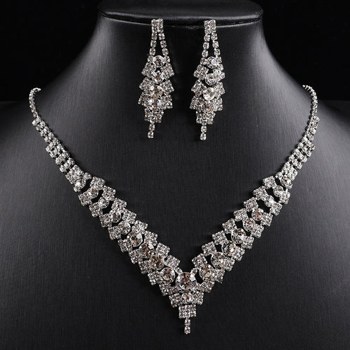 Necklace and earring set, fashionable and versatile wedding jewelry, rhinestone pendant.