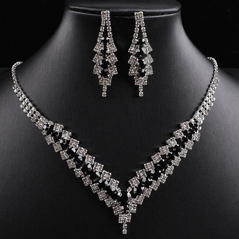 Necklace and earring set, fashionable and versatile wedding jewelry, rhinestone pendant.