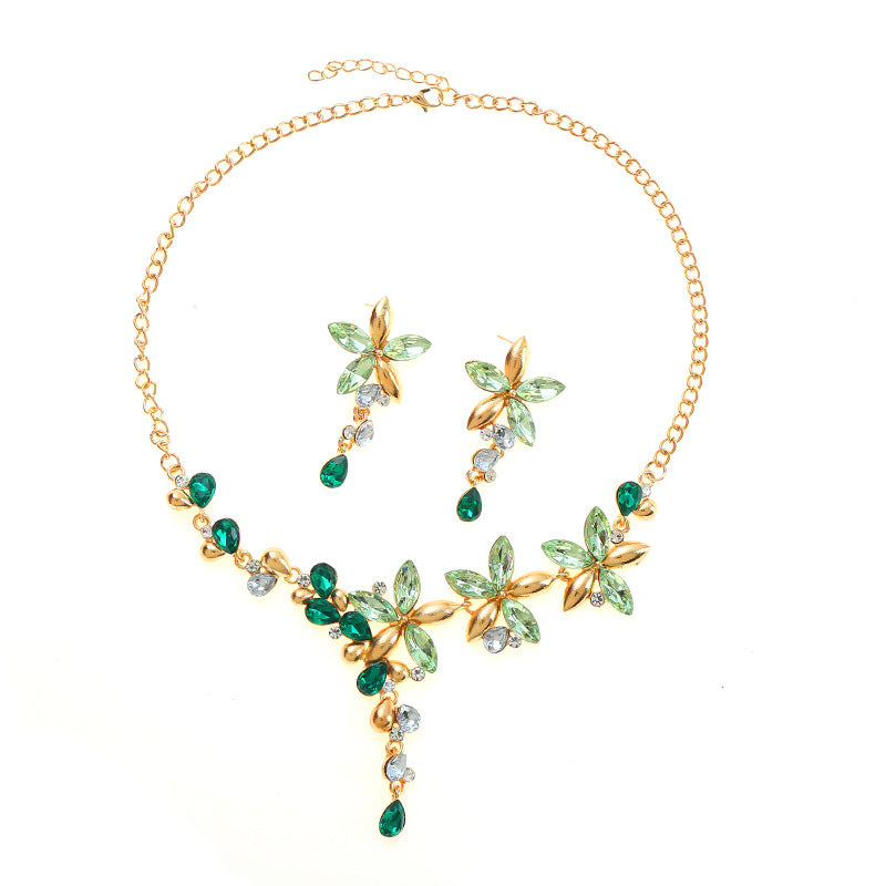 Niche Fashion Necklace and Earring Set for Women Featuring Personalized Floral Designs and Diamond Inlay High-Quality Jewelry