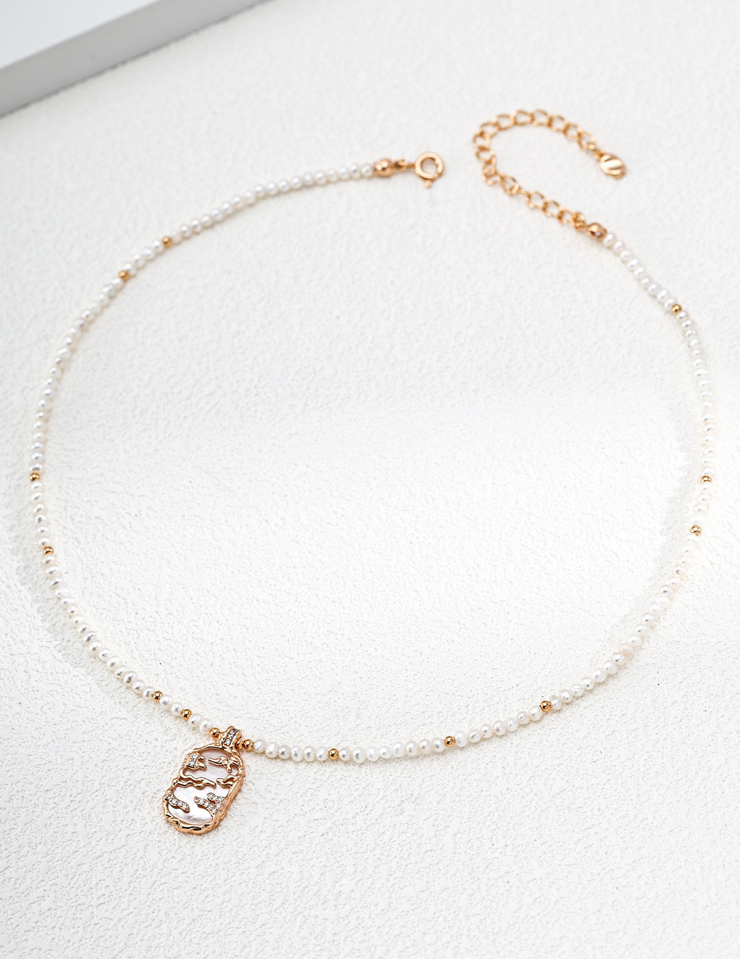 Vintage Golden Soaring Series Pearl Necklace
