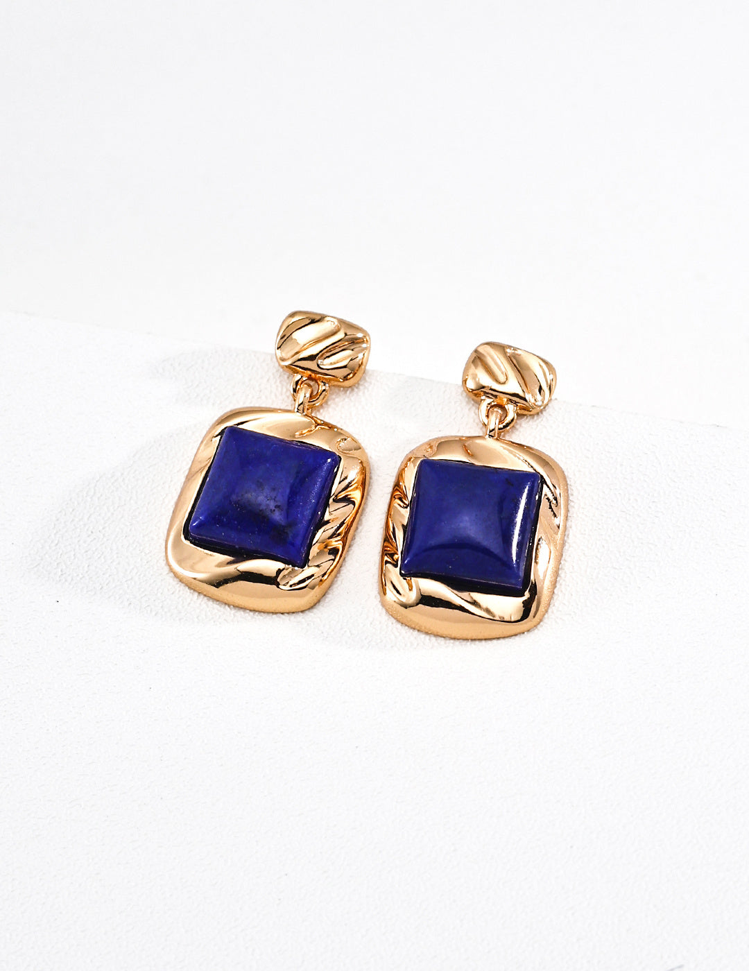 Vintage gold sugar cube lapis lazuli earrings