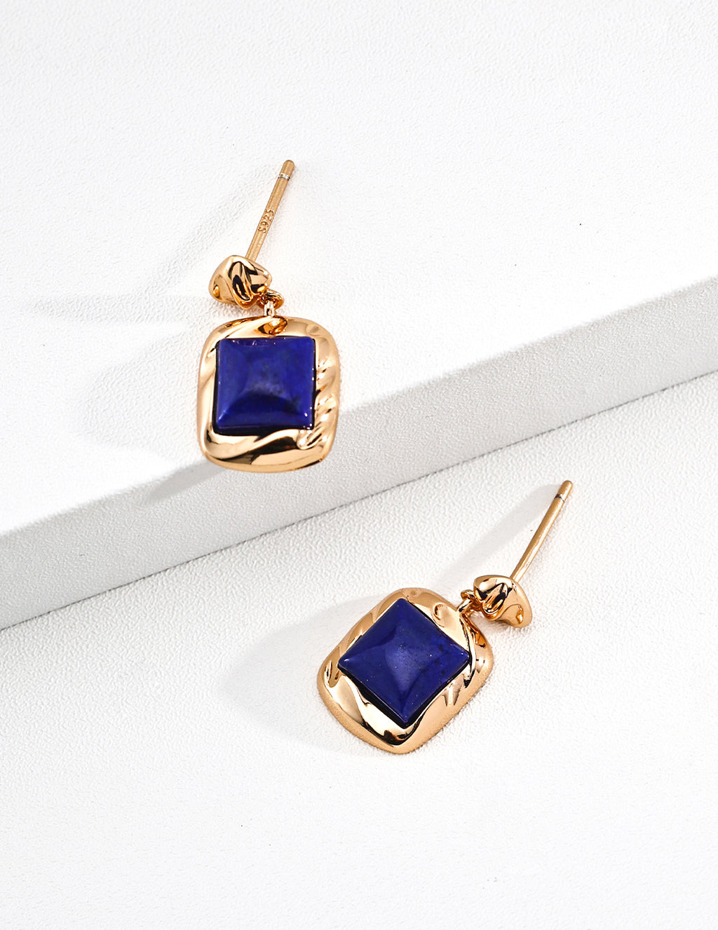 Vintage gold sugar cube lapis lazuli earrings