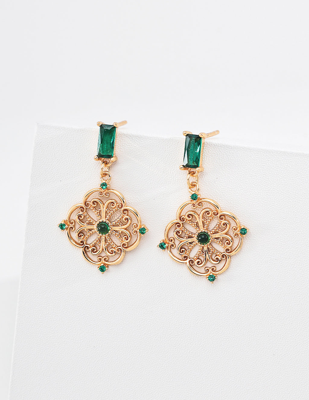 S925 Sterling Silver Vintage Design Zirconia Earrings