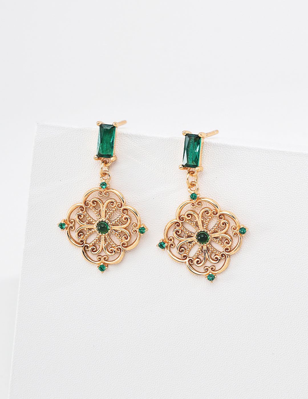 S925 Sterling Silver Vintage Design Zirconia Earrings