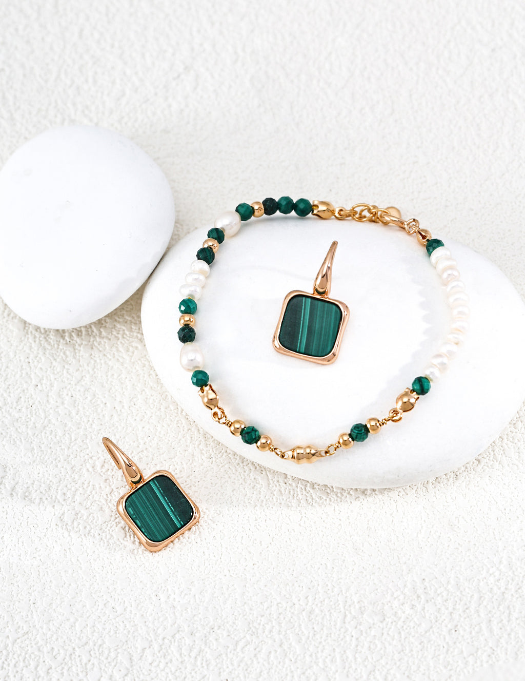 Minimalist design malachite earrings